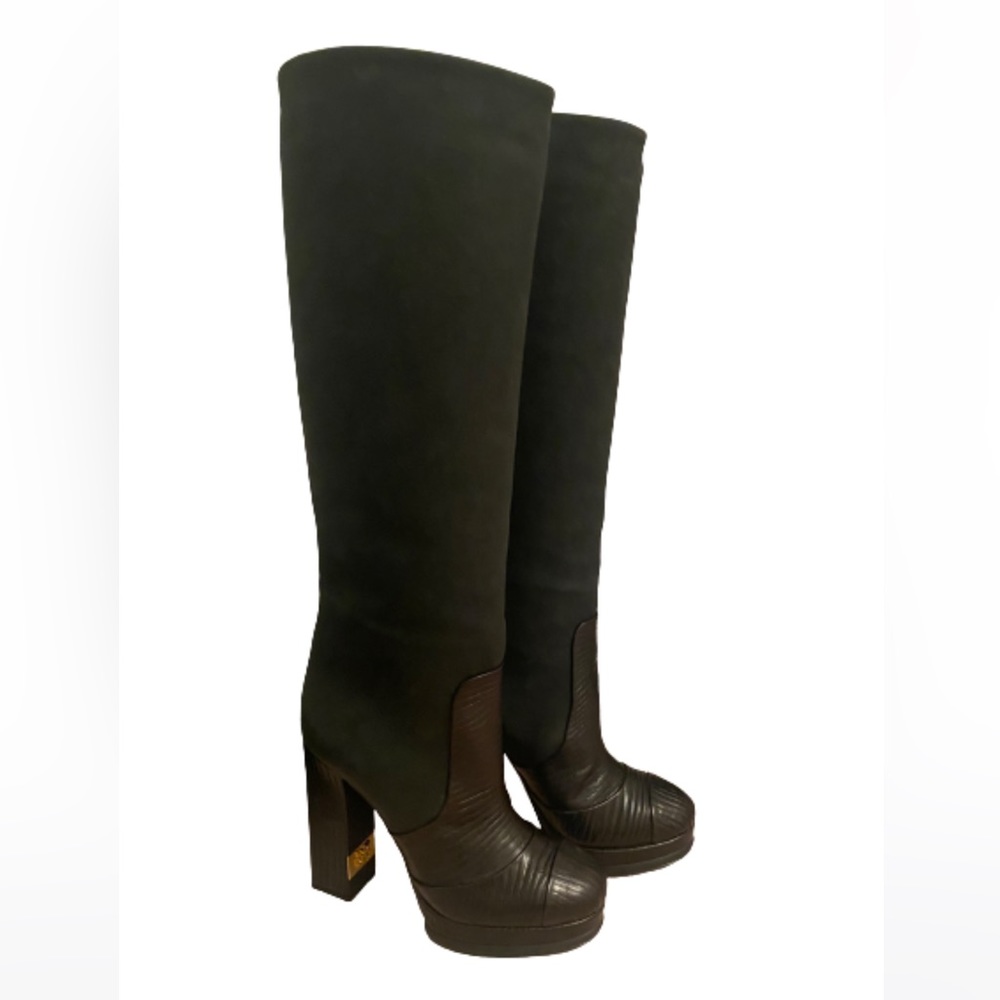 Authentic NIB CHANEL Knee High Tall Heeled Logo Boots 37